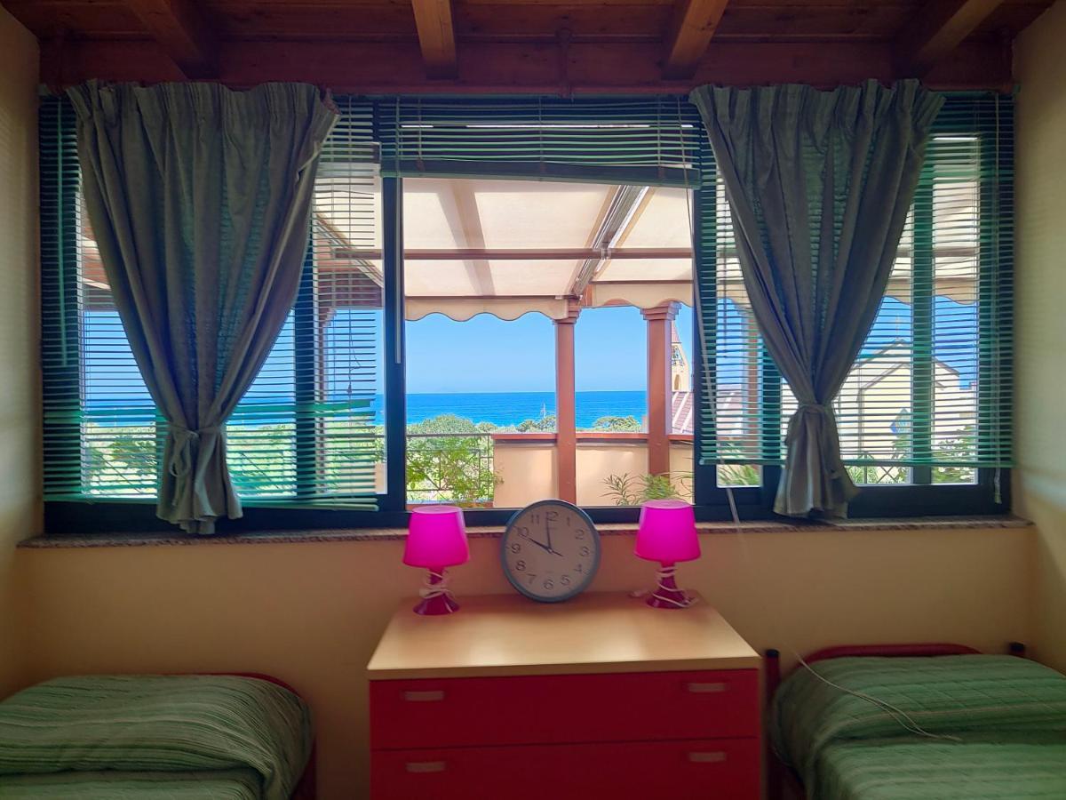 "Appartamento Del Mare Gliaca" Con Vista Isole Eolie,Ampia Terrazza,Wifi E Parcheggio Privato Gratuito Piraino Εξωτερικό φωτογραφία